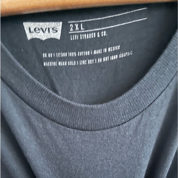 Levi’s Men T-Shirt 2XL - Picture 2 of 4
